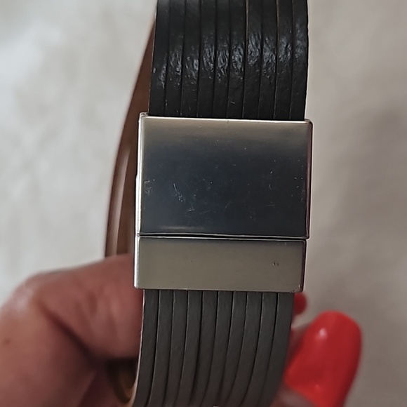 Local boutique bracelet - Picture 3 of 5